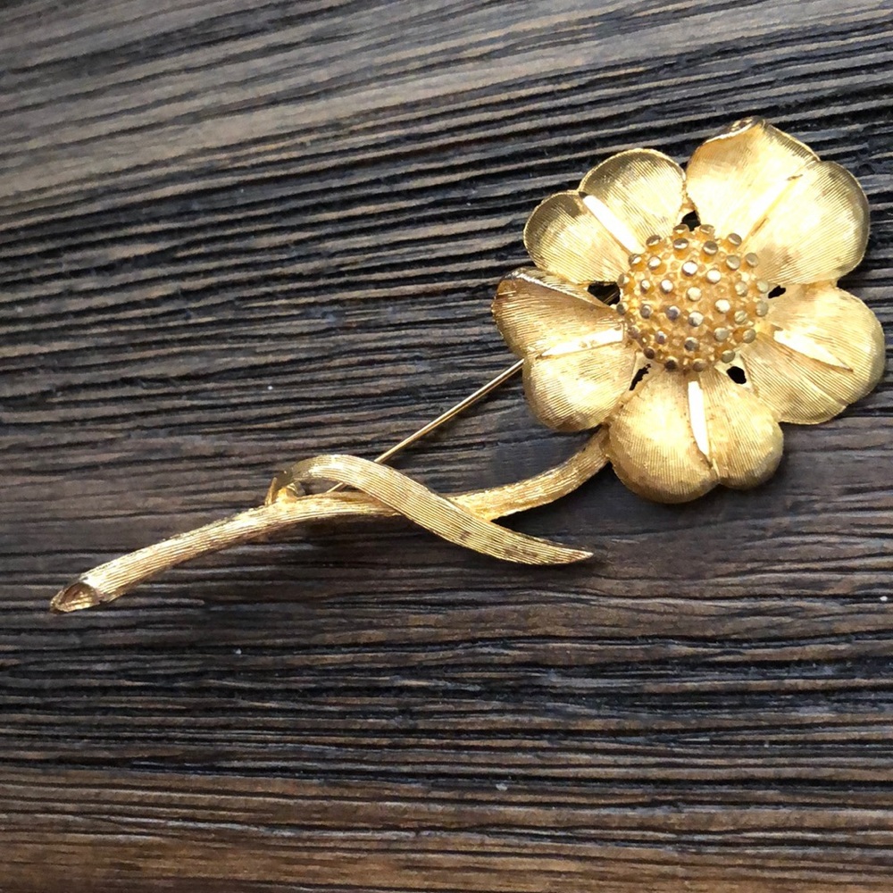 Vintage BSK Gold Flower